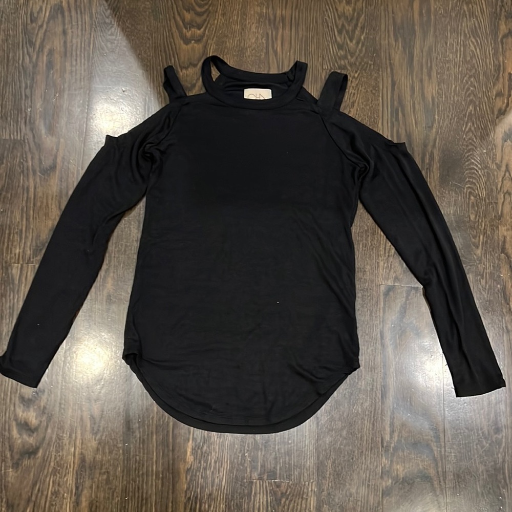 Chaser long sleeve black cold shoulder top